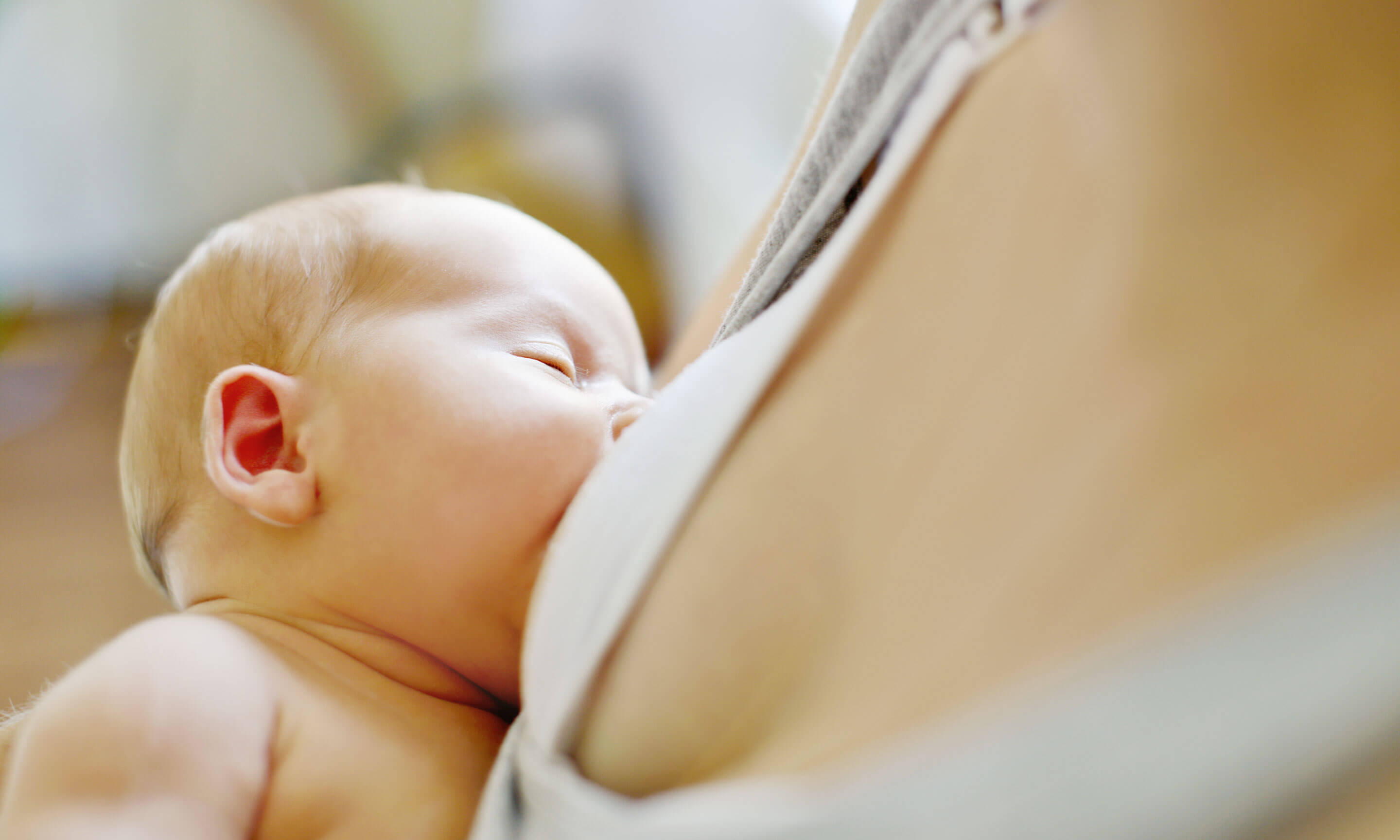 Ребенок не спит без груди - Почему ребенок засыпает во время кормления ГВ